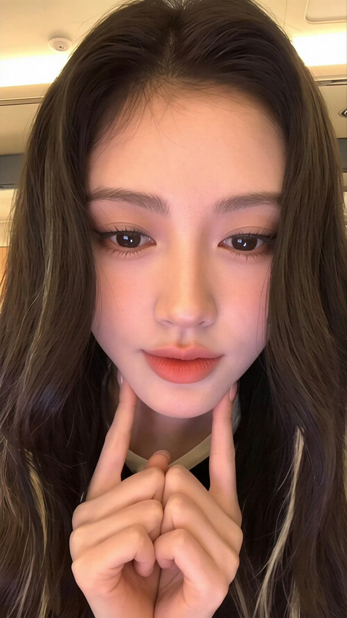 真的是说出了所有人的心声，只要看着就很幸福了，鞠婧祎你昨天直播到底加了什么！好幸