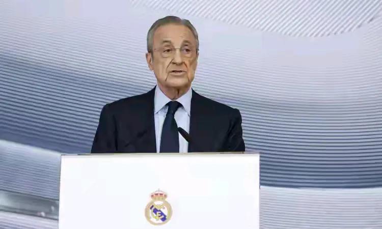 皇马什么时候变得那么蠢了？从上个赛季买下姆巴佩以后就发现中后卫出了问题，但是硬是