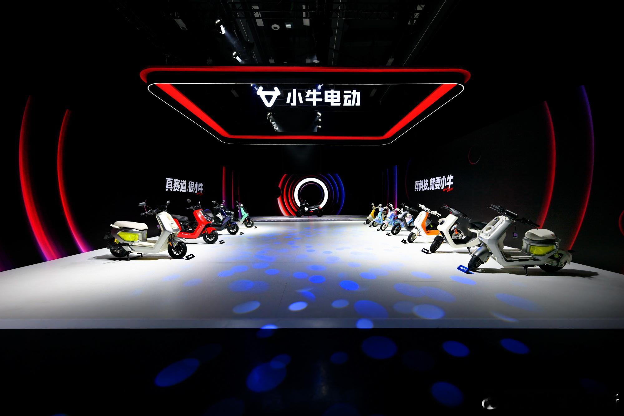 中国电动两轮车也将进入无人驾驶时代？禾赛FTX纯固态补盲雷达拿下小牛新车型定