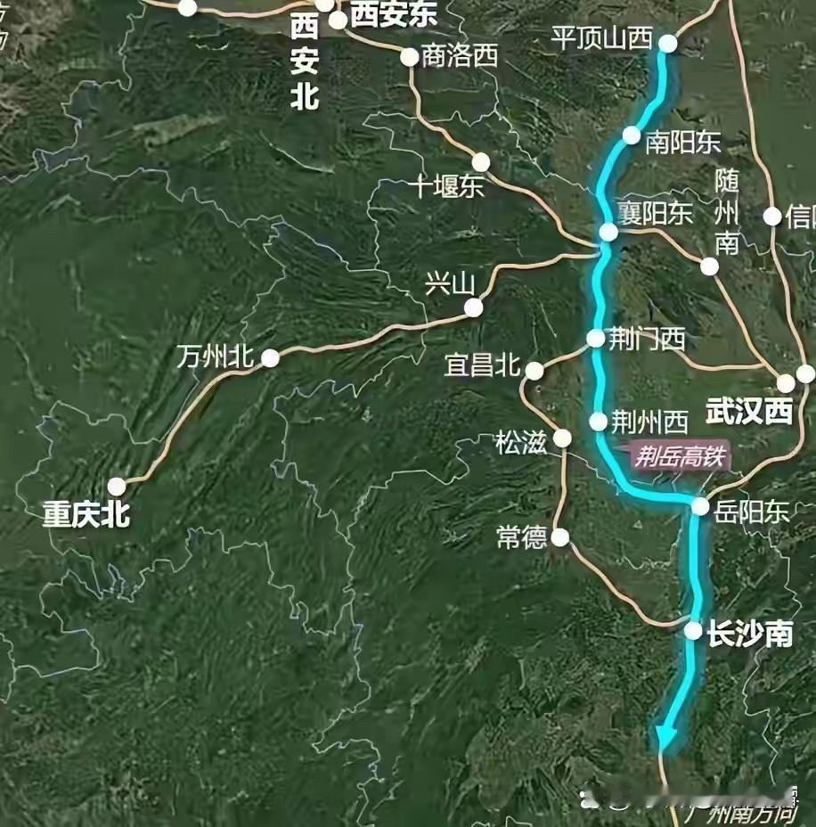 武汉枢纽直通线并不是湖北中西部城市南下的解决方案，荆岳高铁才是。可以看到枢纽直通