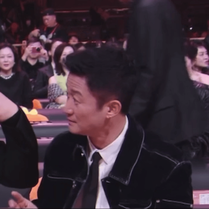 微博之夜善待老叔哈哈哈哈