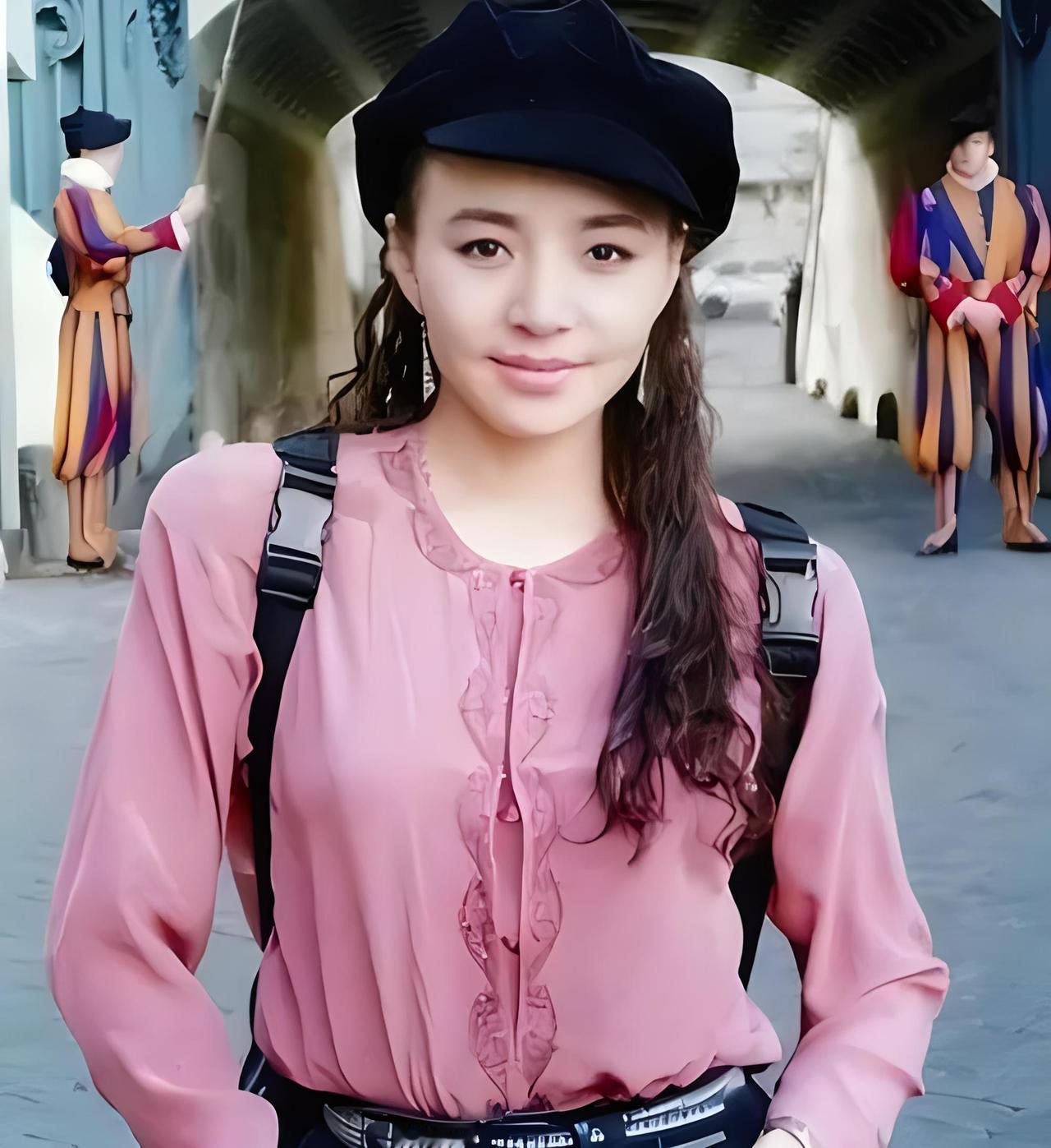 宋丹丹说自己和老公认识28天就结了婚，她说我捡到宝了，如果不马上结婚，怕万一被别