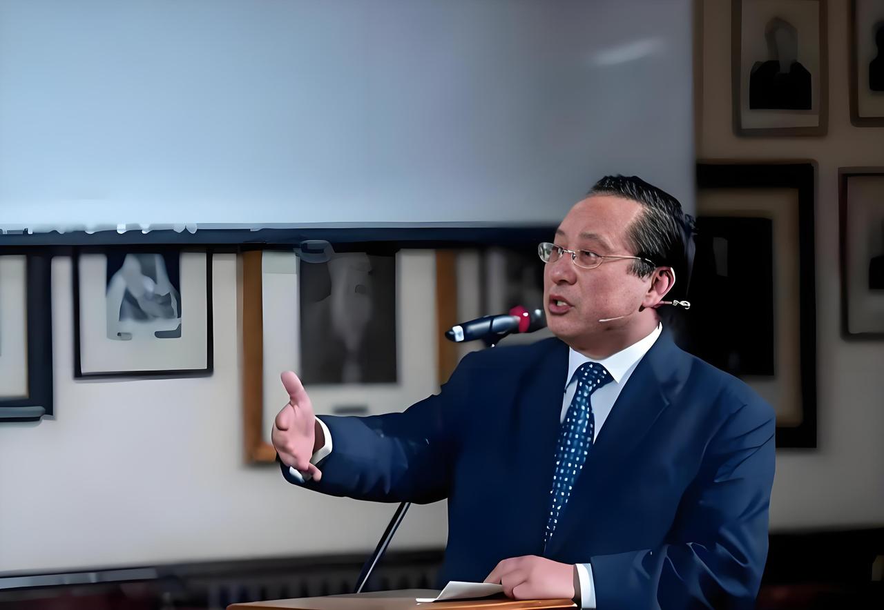 坚决力挺高志凯教授！当他曾经说出“中国完全有能力摧毁美国”时，美媒记者脸色瞬间变