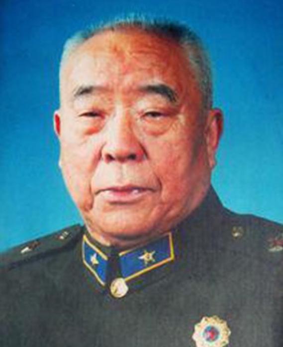 1950年，恩施军分区司令员王定烈乘车去前线剿匪，半道听说参谋出发前打了电话，感