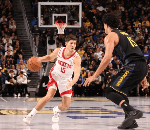 火记晒出了NBA历史上21岁及以下球员三分命中率排行榜：1.里德-谢泼德：45