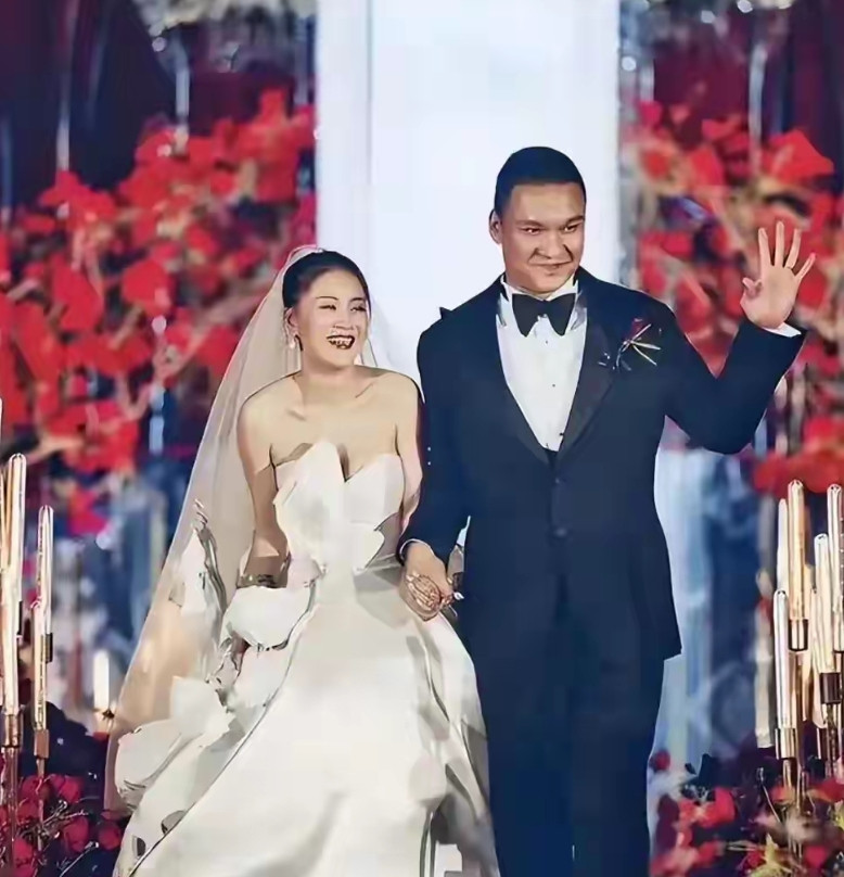 说实话，当初看到车澈和李嘉格官宣结婚的信息时，就觉得这俩过不长，肯定得离。为啥