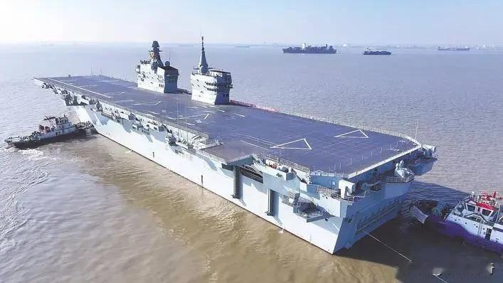 我国“四川舰”两栖攻击舰虽然装备了一条电磁弹射装置，但是应该不会搭载歼-35或歼