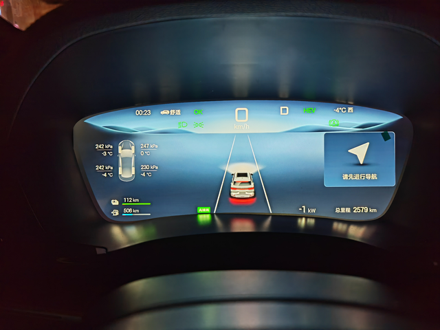 神吹迪。谁买谁帮着吹！不后悔，我一点后悔。比亚迪知道一辆汽车的基本功能与应该具