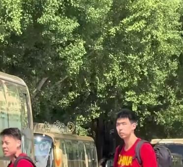 广东队三虎将在京休整训练！胡明轩、徐杰、徐昕随国家队赴欧洲拉练，7月18日已