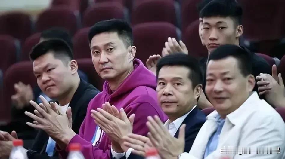 陈海涛再次奖励球队，希望每一位球员过个肥年。广东客场大胜天津豪取八连胜，继续