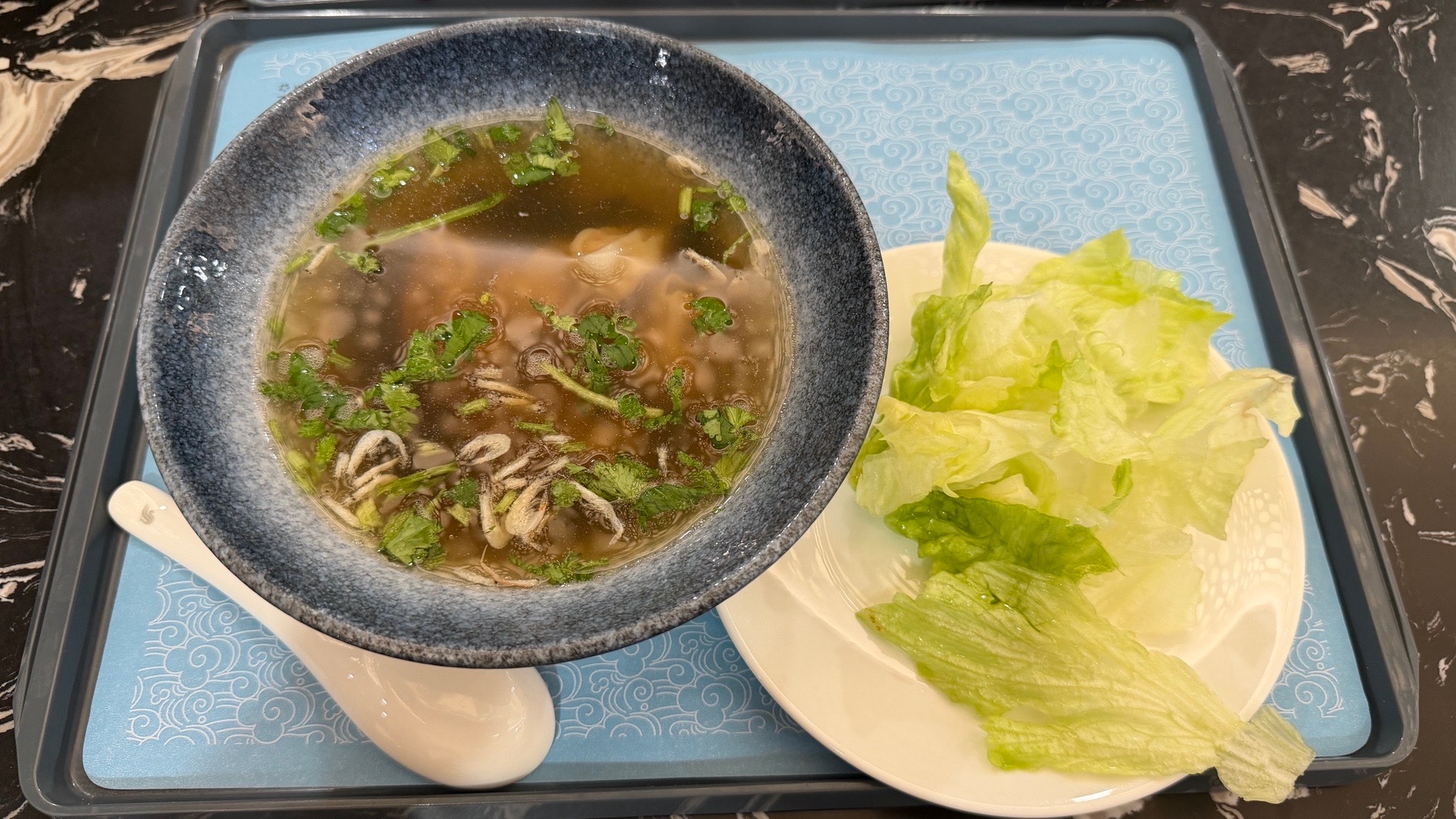 都已经是早班机了，还没有牛肉面面🍜……双重暴击