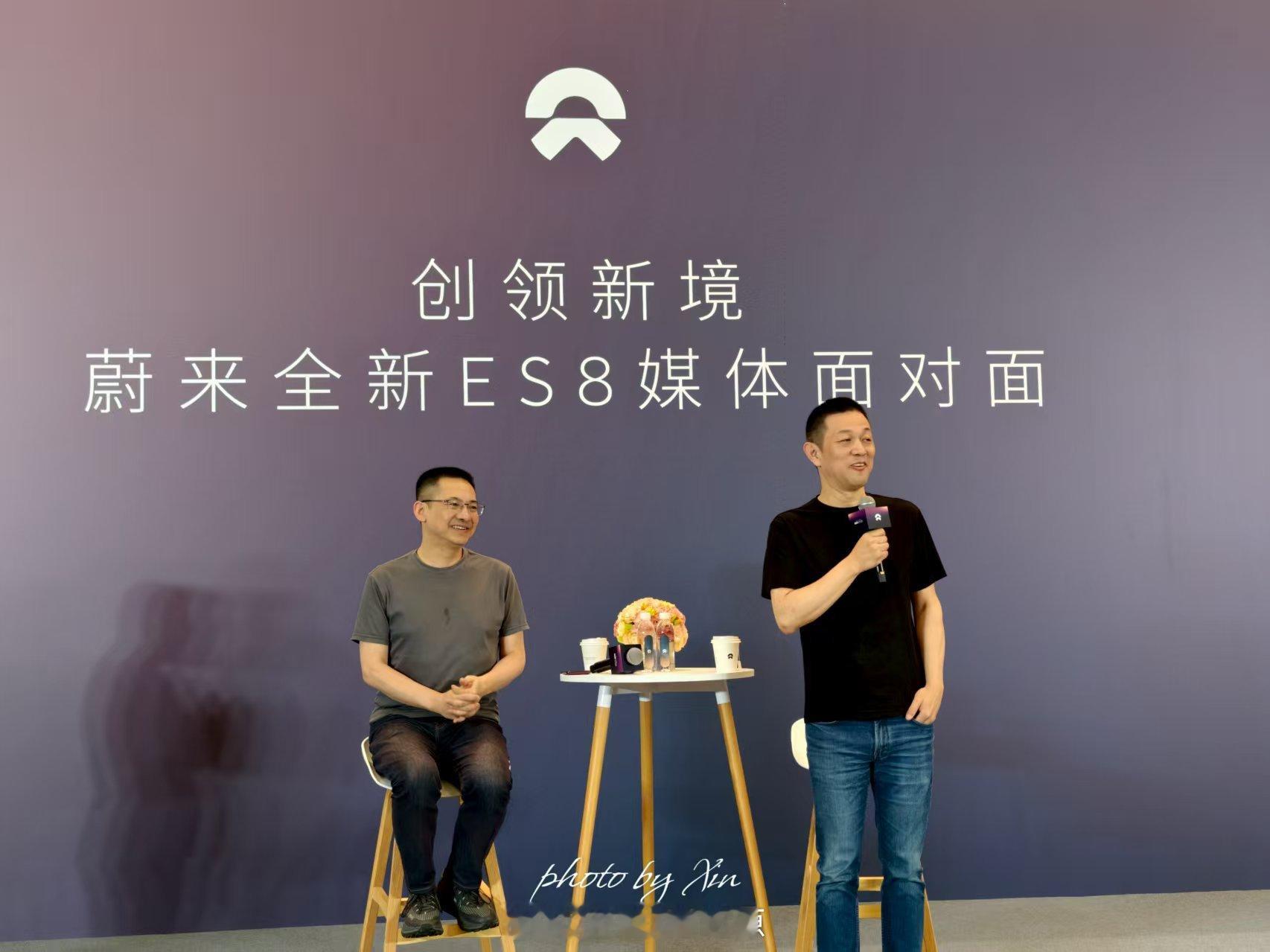 秦力洪：从前天开始全国差不多400个门店开始有了展车，这也是一个信号，就是这款车