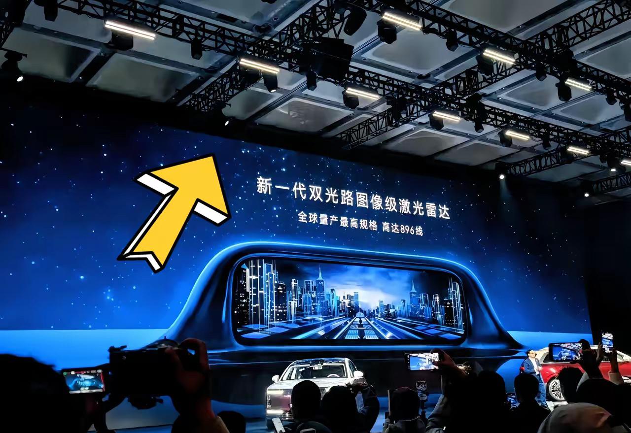 今天瞥见科技圈一个极其幽默的现象，属实没绷住！！​华为没开口前，整个行业静若寒