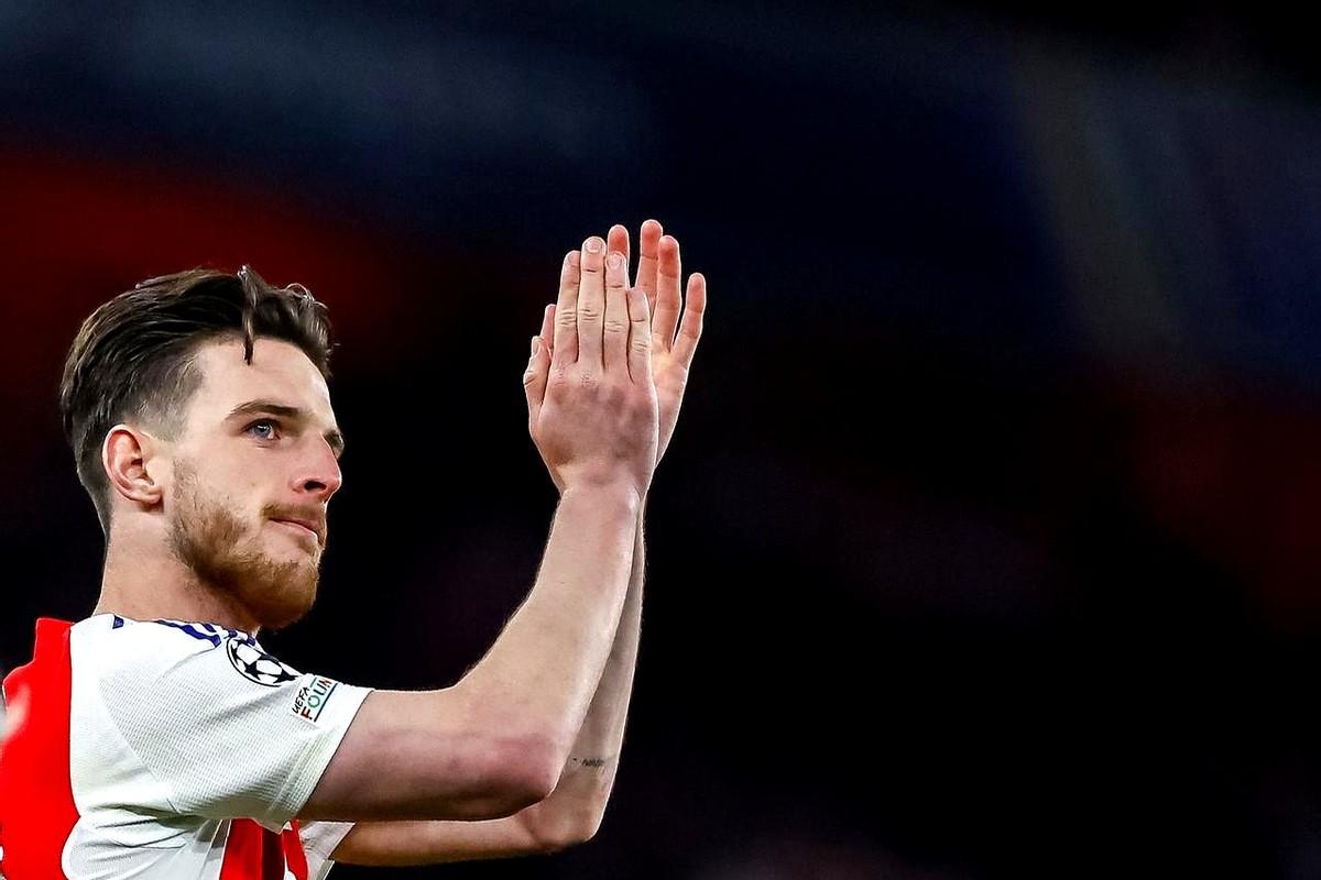 曼城当年没有买赖斯，但是买了一堆，科瓦，努内斯，莱茵德斯，尼克之类的其实反而花