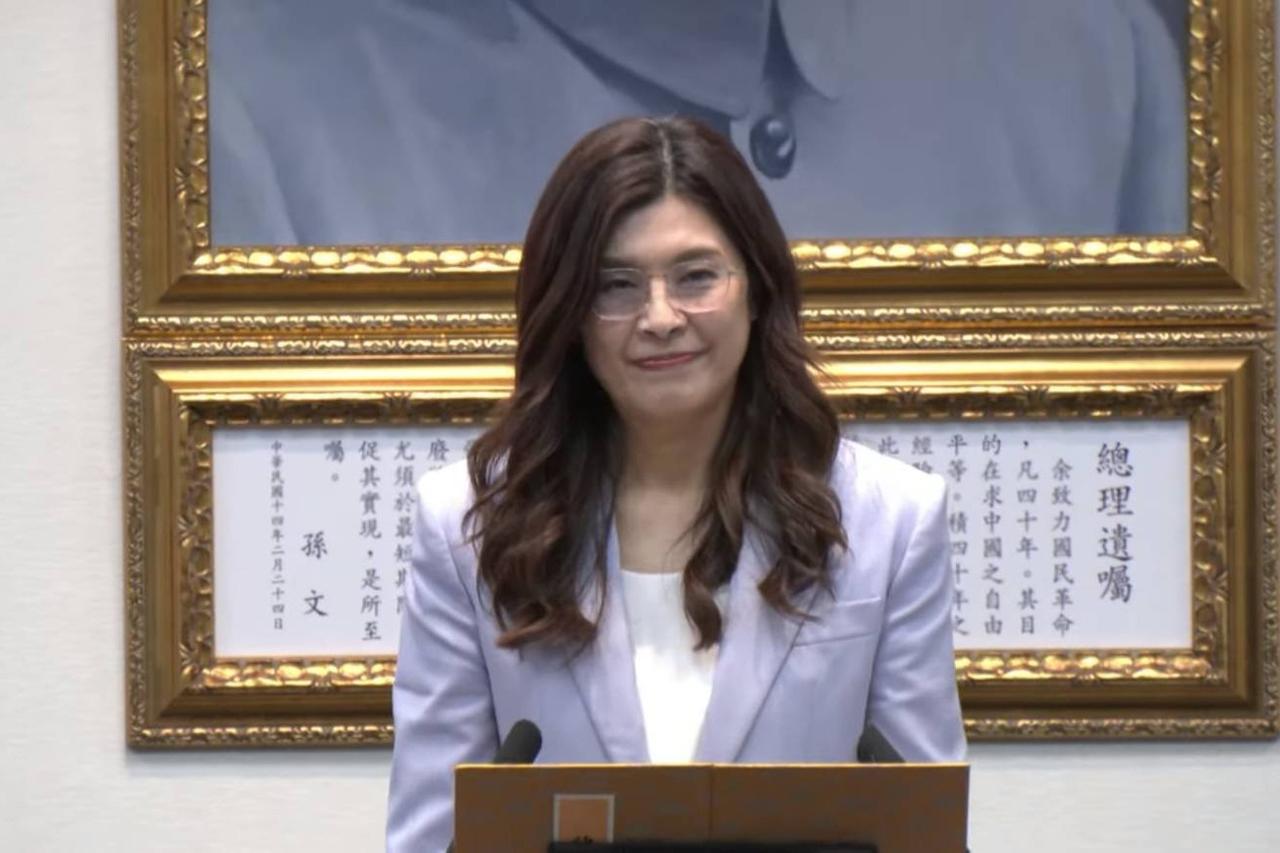 已和韩国瑜、黄国昌深谈！郑丽文：会把军购案「+N」写得更清楚　不让外界看笑话