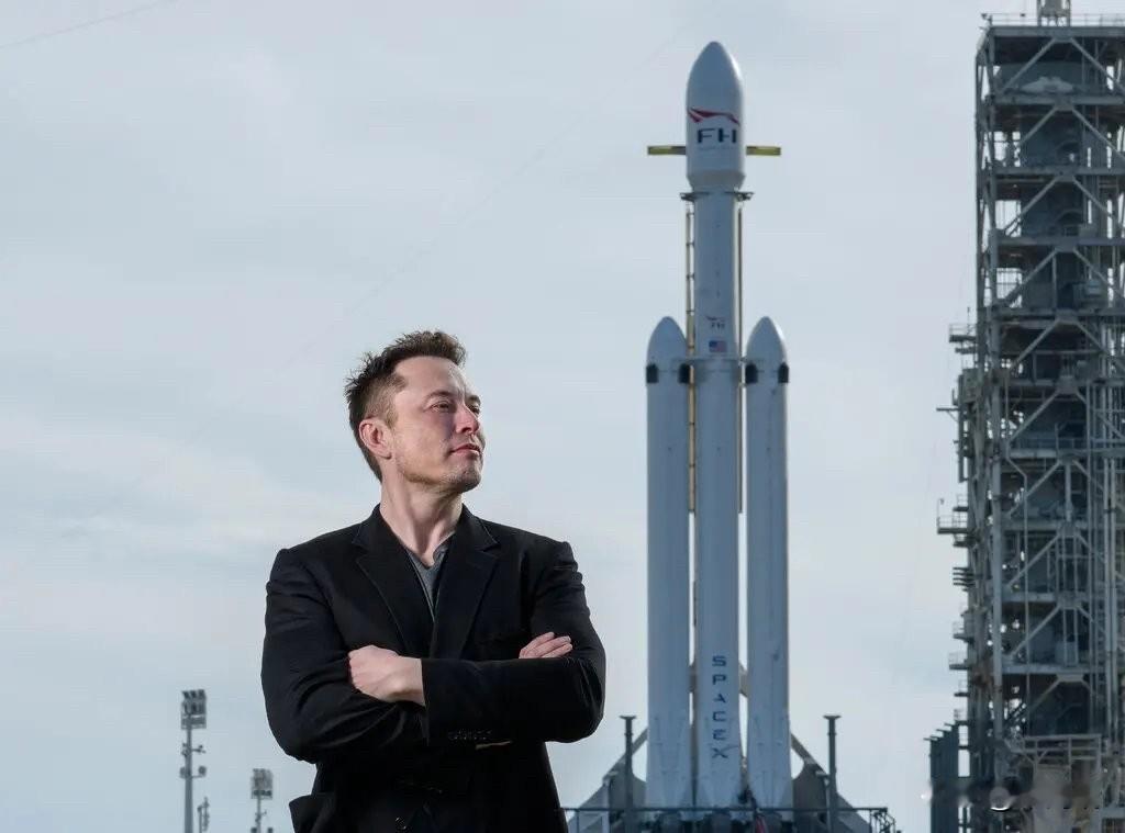 据报道，SpaceX目前正在洽谈进行二次股票发行，这将使公司估值达到8000