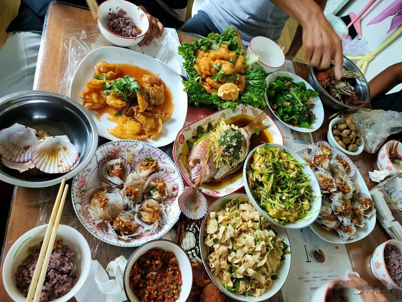 美食家常打卡我妈家的中秋家宴怎么样？[害羞]