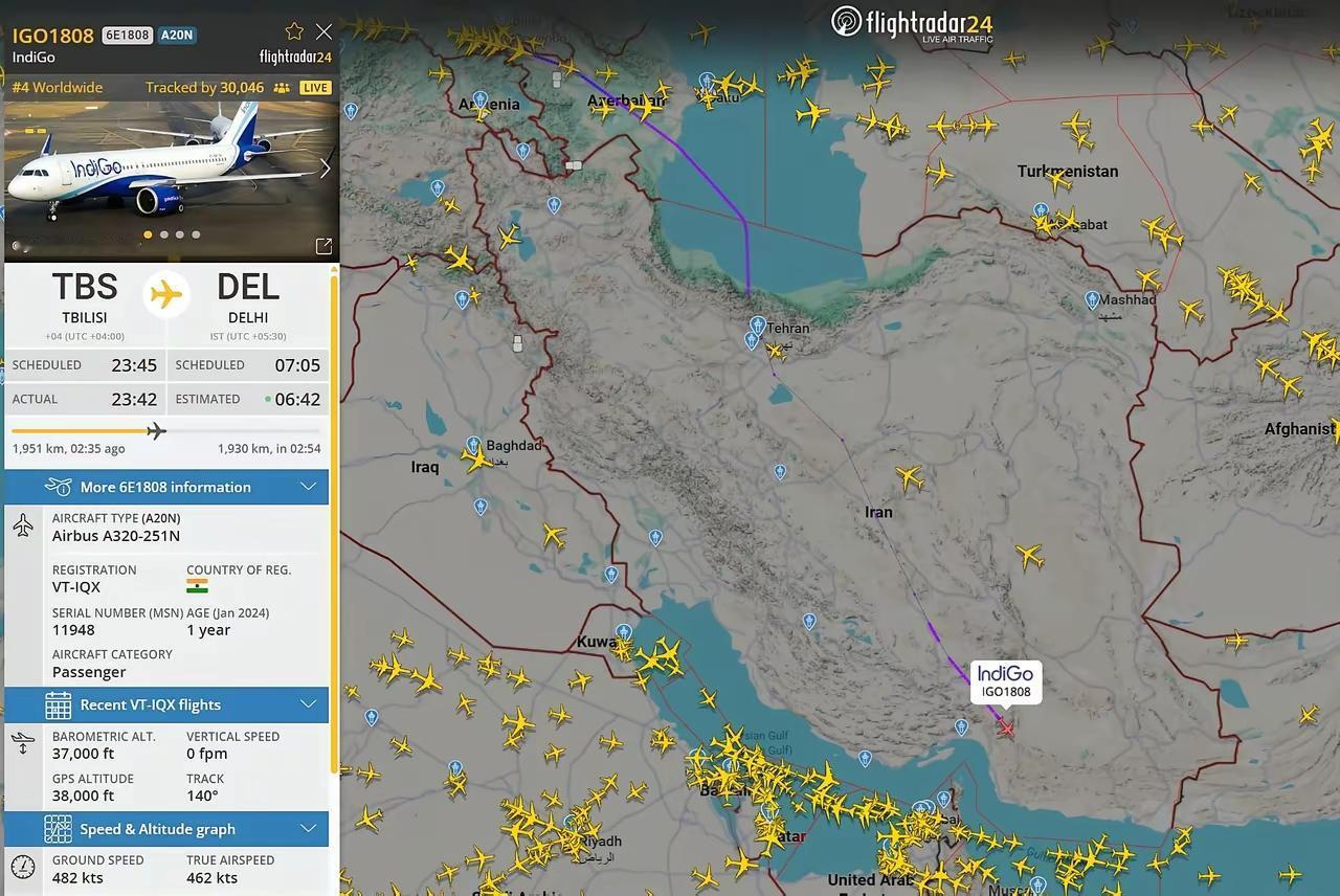 波斯湾战云密布，大战一触即发美国已经撤走海湾地区美军基地中的非战斗人员。内塔