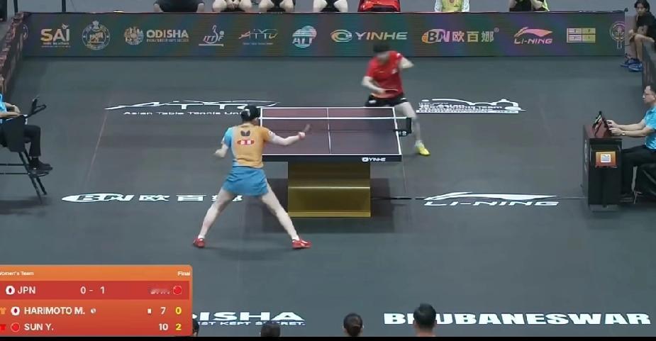 亚锦赛团体赛孙颖莎零封张本美和，国乒双子星轮番上演“抗日”名场面继王曼昱为