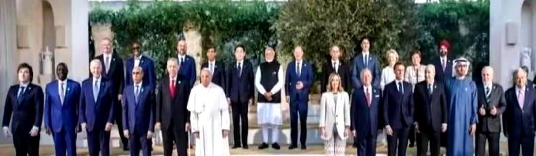 上次G7，一向自大的老仙站在了C位，心里那个美啊！当时为对抗中国，拜登又拉拢又