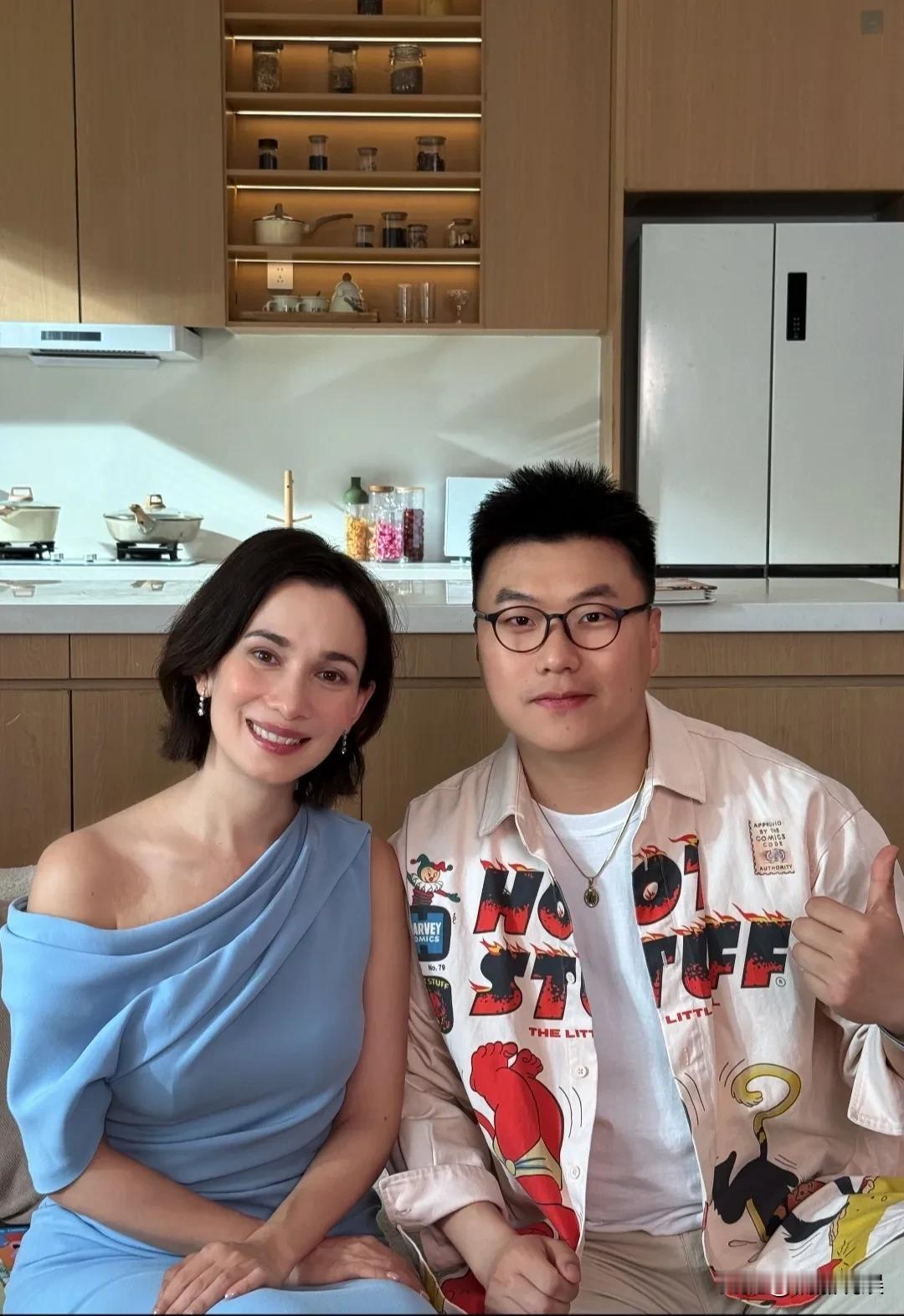 都说混血儿不抗老，卢靖姗也不例外呀，二胎后的她，有点断崖式衰老的感觉。四十岁的