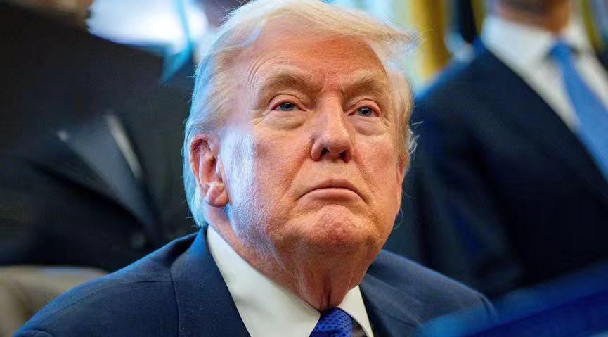 别看特朗普今天打那个，明天打那个，实际上他已经没什么号召力了。他喊了几天，希望盟