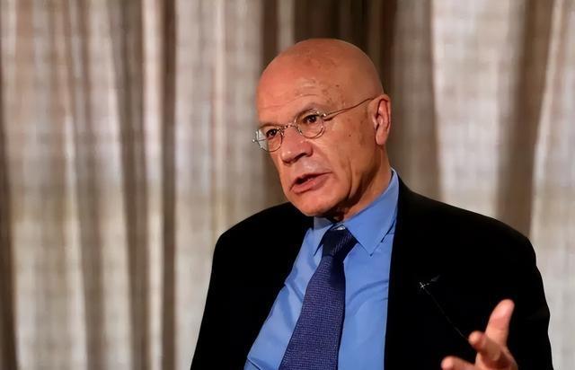 西方学者：全世界只有中国和外国之分，因我们做不到中国人的信仰西方学者的这一