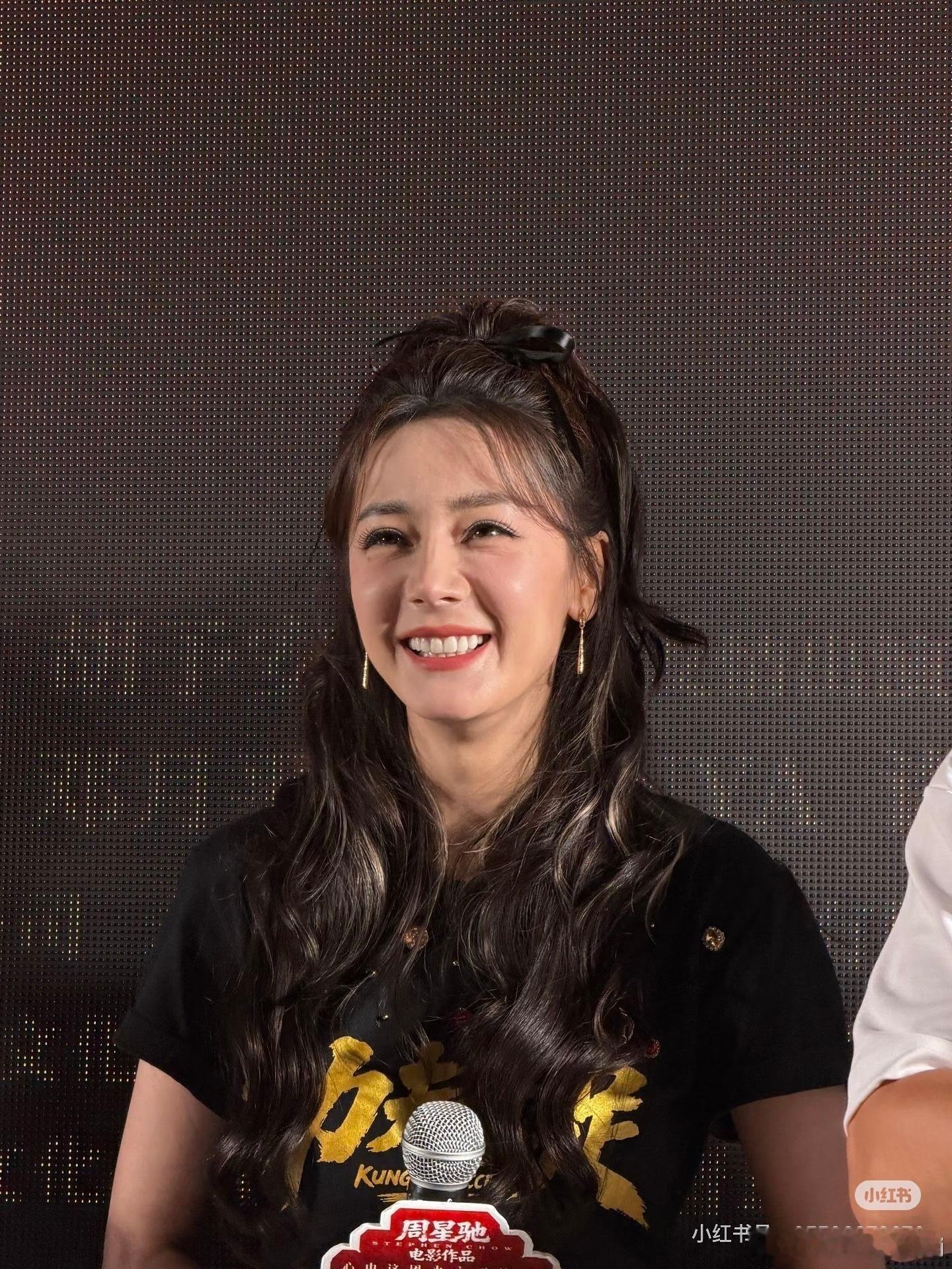 热巴路演现场生图