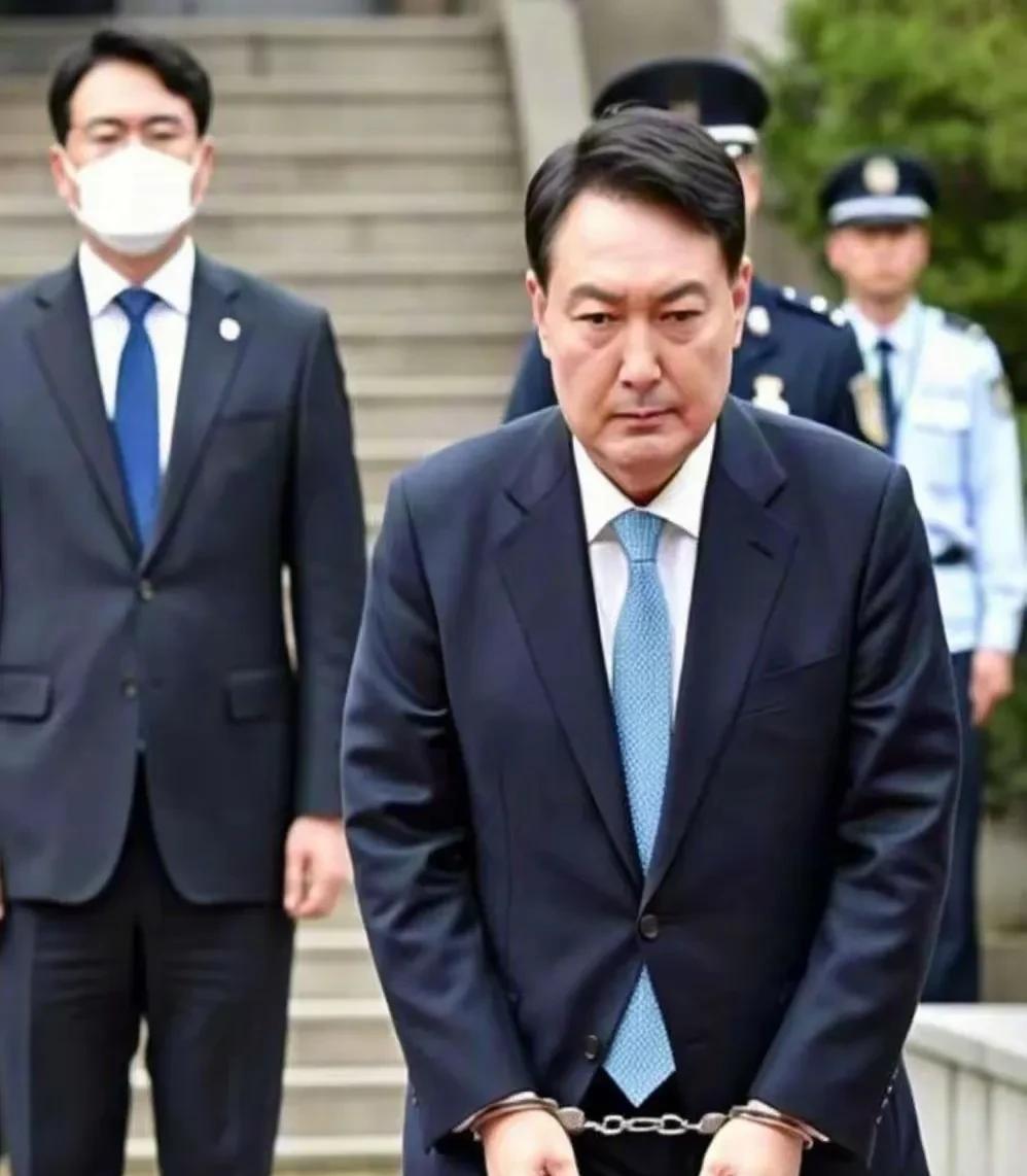 成者为王败为寇！随着李在明入驻青瓦台，持续半年的韩政剧本已经落幕！秋后算账的清