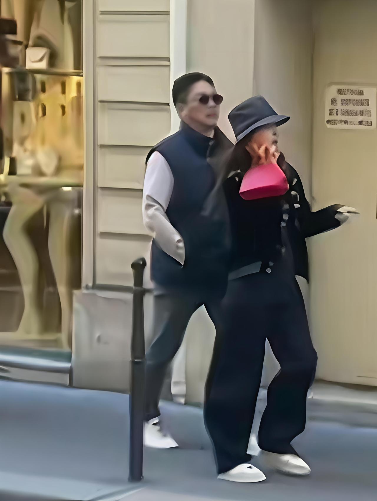 看到刘强东陪章姐姐在巴黎逛街的照片后我是真心佩服这个没比我大几岁的章姐姐古龙