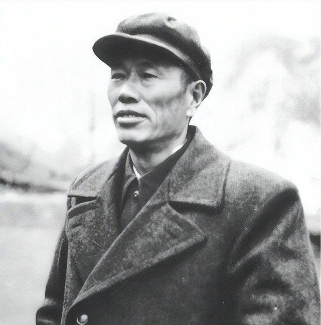 1959年，有人问，彭德怀脾气大，志愿军中许多高级将领，包括副司令洪学智、韩先楚