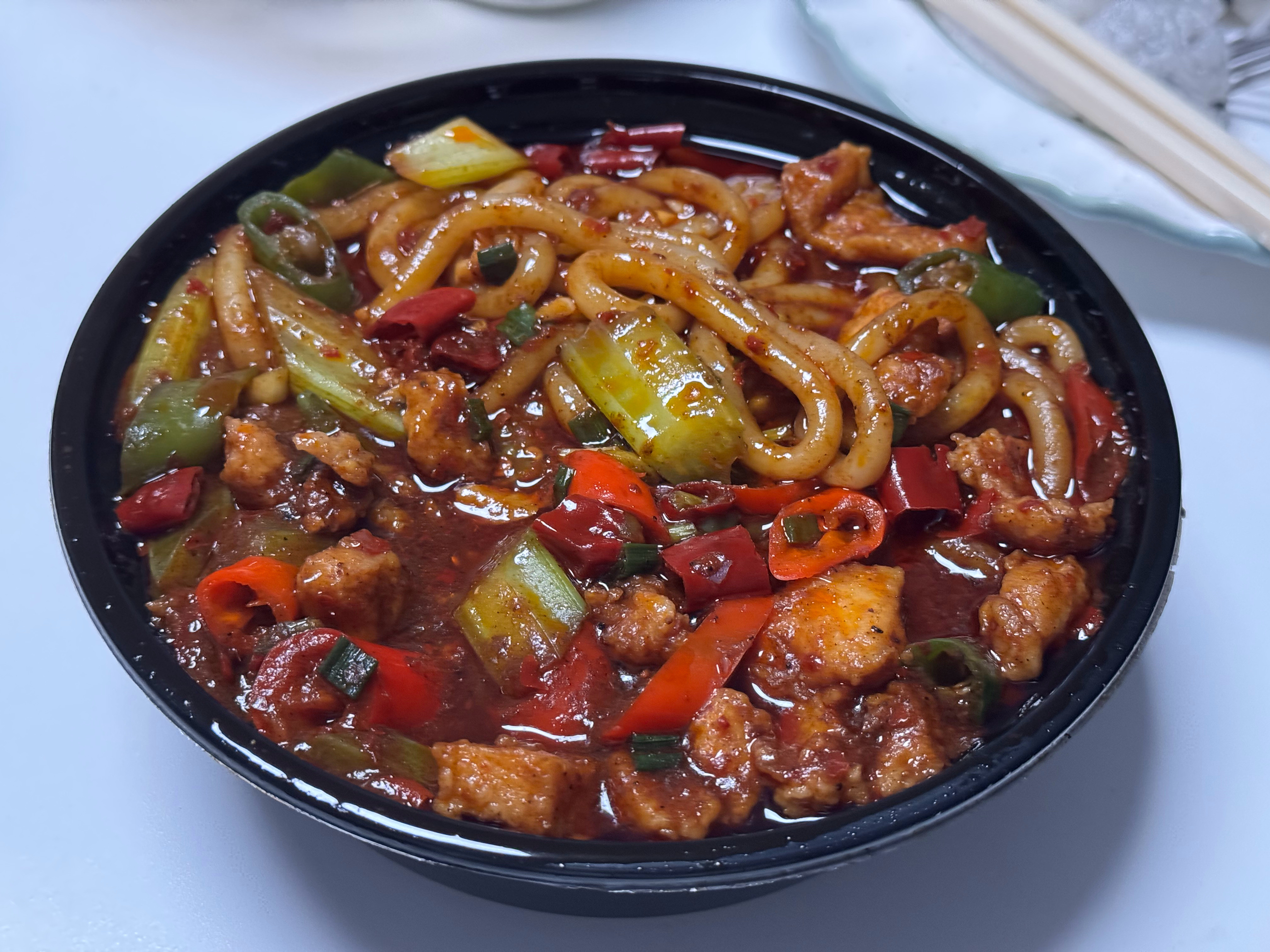 哇，今天点外卖的新疆米粉，太好吃了，就这卖相，能不好吃都难