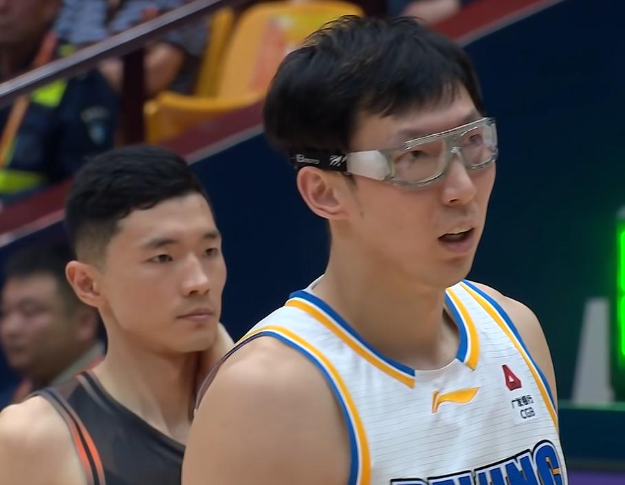 北京北汽轻取山东高速，谁是赢球功臣，数据不会说谎冲击4强，北京北汽5人得分上双