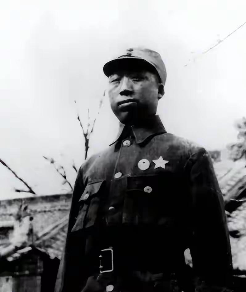 1955年授衔，这位元勋资历超大将，不输元帅，但是他毫无怨言，一心扑在铁路建设