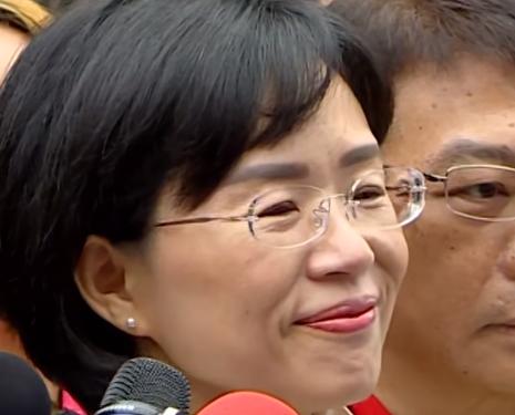 民进党“立委”苏巧慧今天上午接受媒体联访，针对蓝营议员批评“交通部”淡江大桥通车