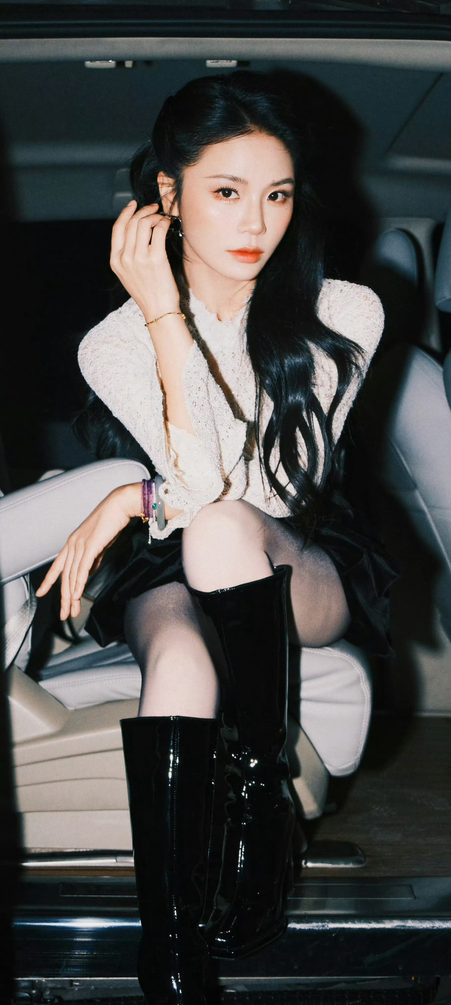 黄英x黑丝+长靴穿搭