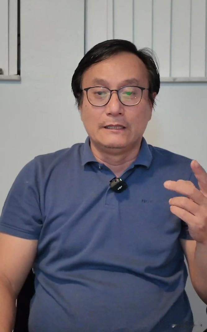 刘磊是《欢迎来龙餐馆》原型之一，他在伊拉克开的“中国龙餐馆”菜单曝光。酸辣汤