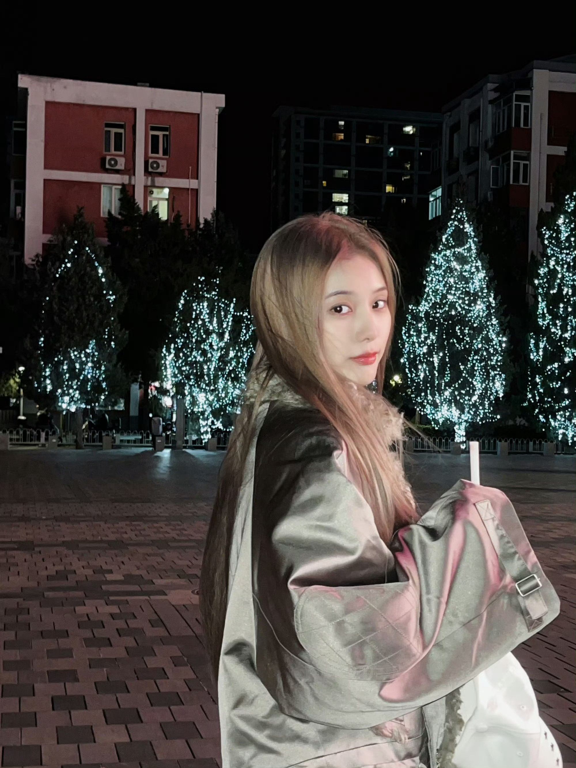 徐艺洋一直开心幸福下去吧，姐的拍照技术又进步了