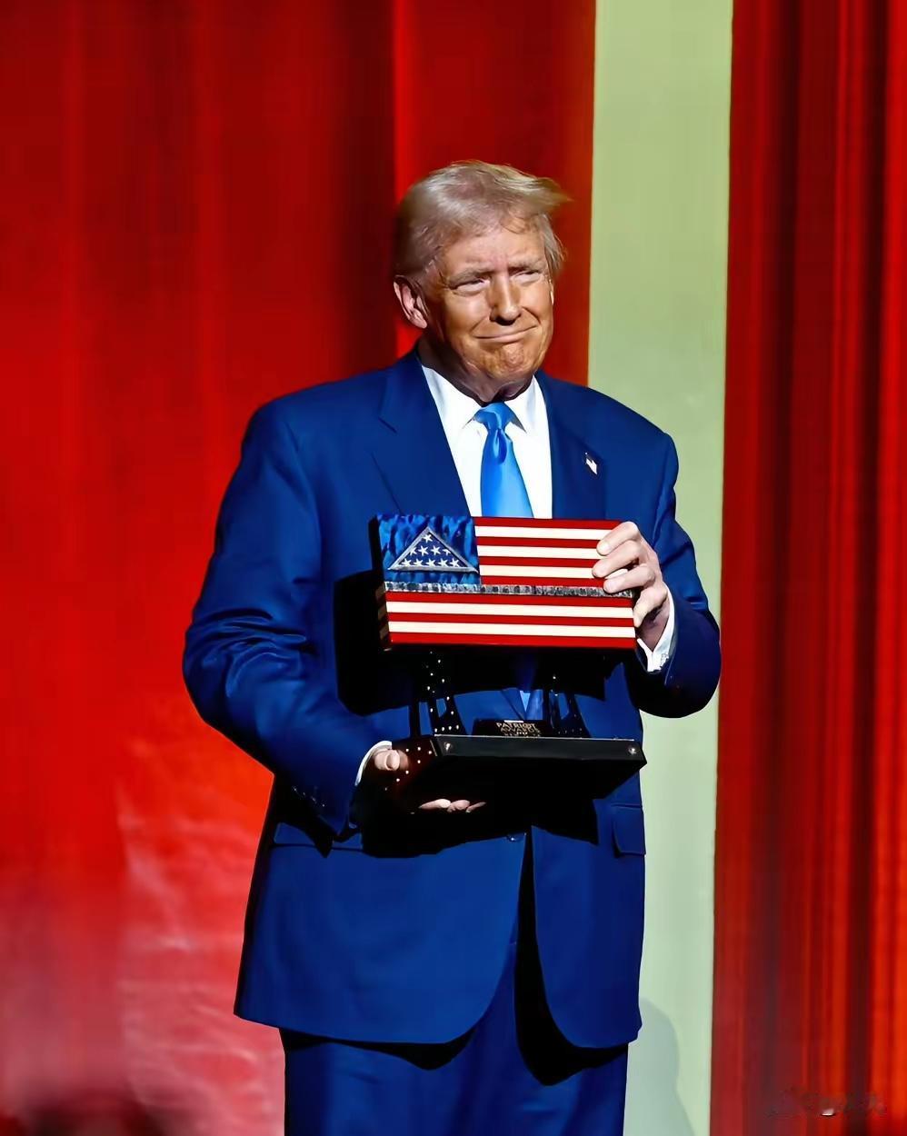 特朗普密谋“新五国俱乐部”：G7要凉？欧洲彻底懵了！美国政治圈又炸锅了！