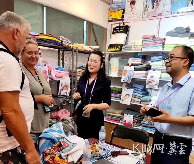 高质量发展看河北丨赵会东：让晋州<em>毛巾</em>被世界“看见”