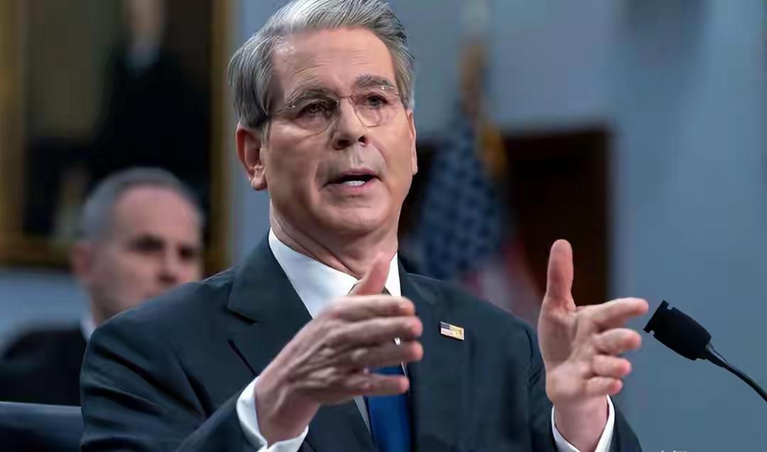 核心事实-2026年1月12日，美国财长贝森特在华盛顿主持G7财长会议，