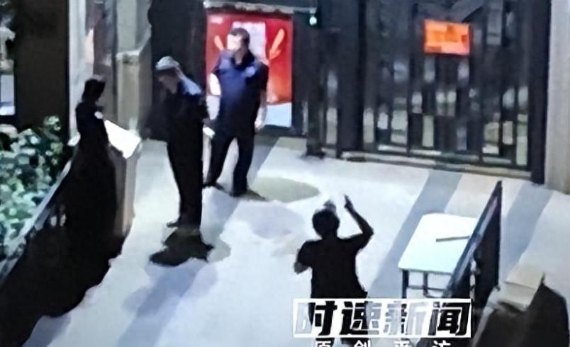 活不起了！6月22日深圳，一骑手连续两晚在小区门外大声控诉，原因是他送了一单96