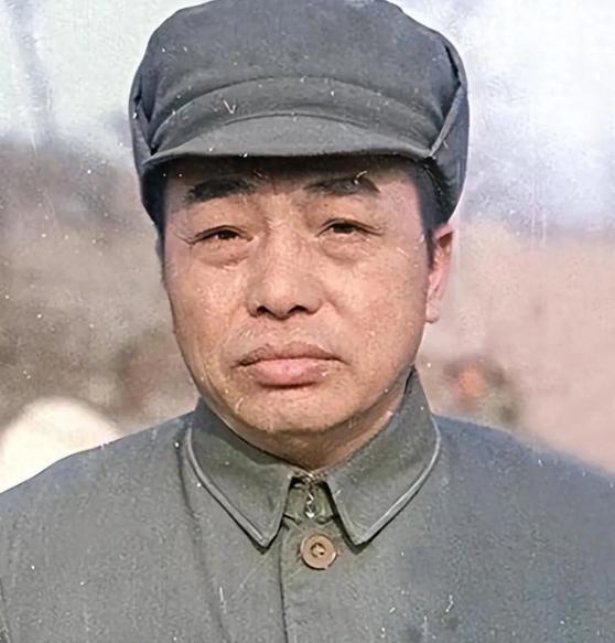 在解放战争和抗美援朝中，彭老总为什么都不用自己的老部下。解放战争打