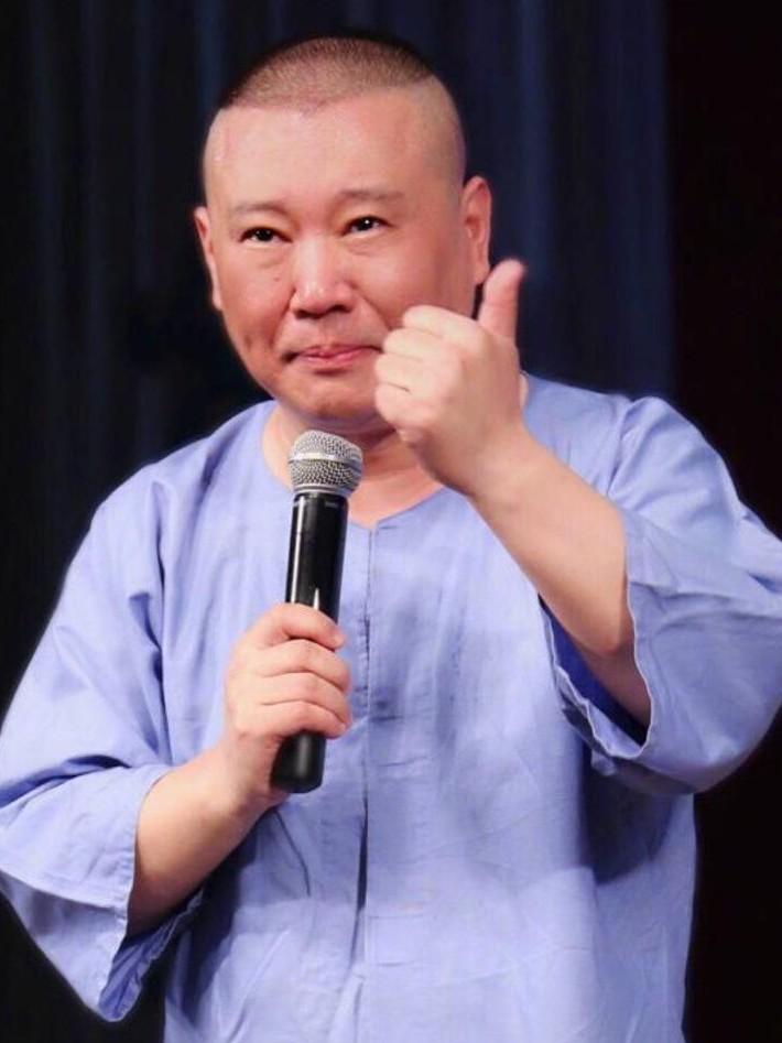 郭德纲真的应该向姜昆学习！姜昆老师说了一辈子相声，从来都没有被举报过，更没有被约