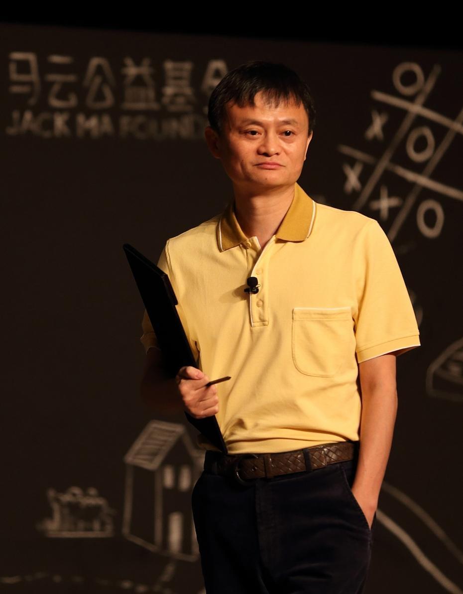 百度为拿下高德，开出6亿美元的高价，而马云得知后，直接给高德老板打去电话：“无论