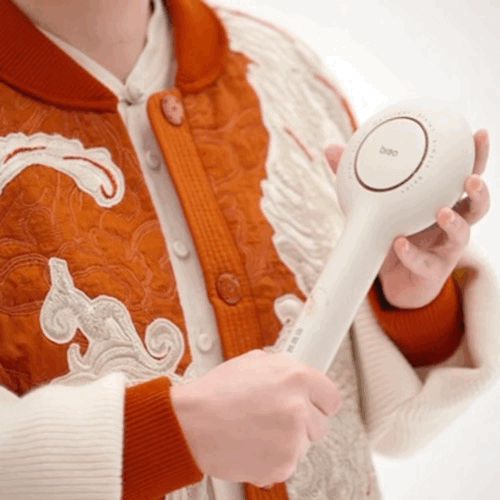 倍轻松全球品牌代言人孙颖莎国风小莎萌萌的​​​