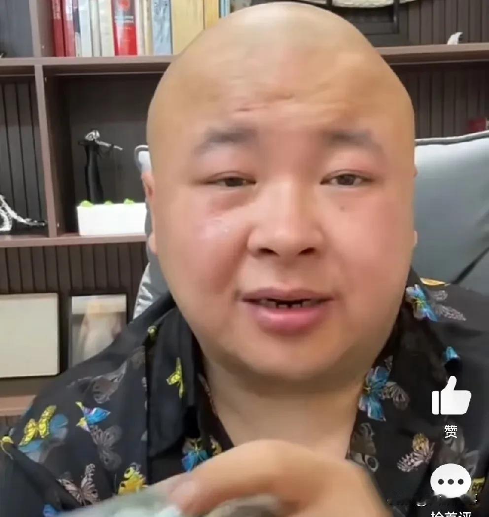 老狗喊话沈曼：快起诉我！老狗前阵子爆料声称沈曼也是通过切胃