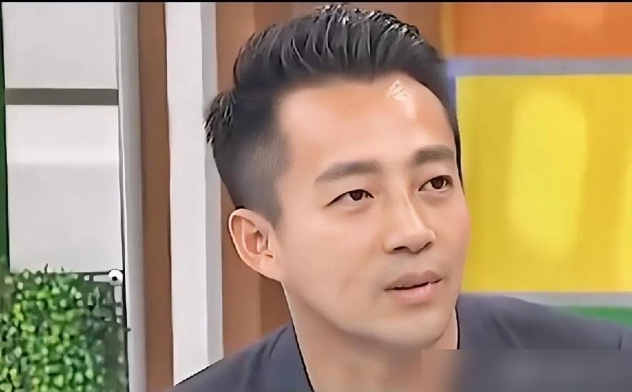 马晓梅刚晒了新生儿子正脸，娃2月23号在台北生的，乳名好几个，五官跟汪小菲简直一