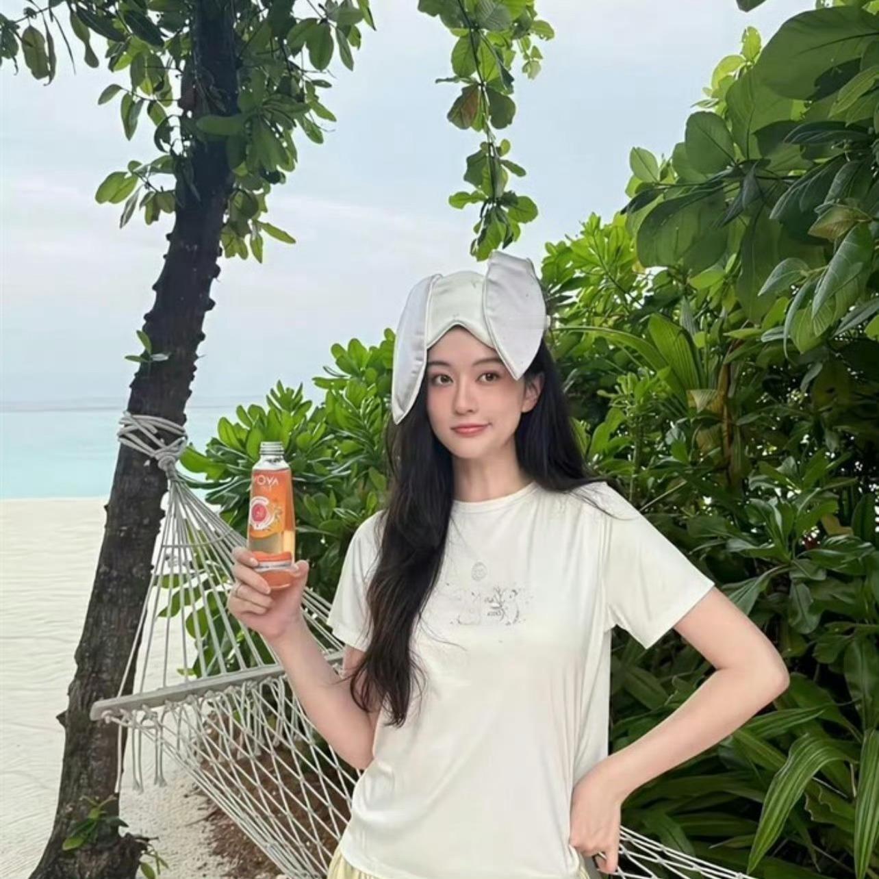 乔欣晒婚后度假生活，褪去青涩，感觉已经变成豪门阔太了