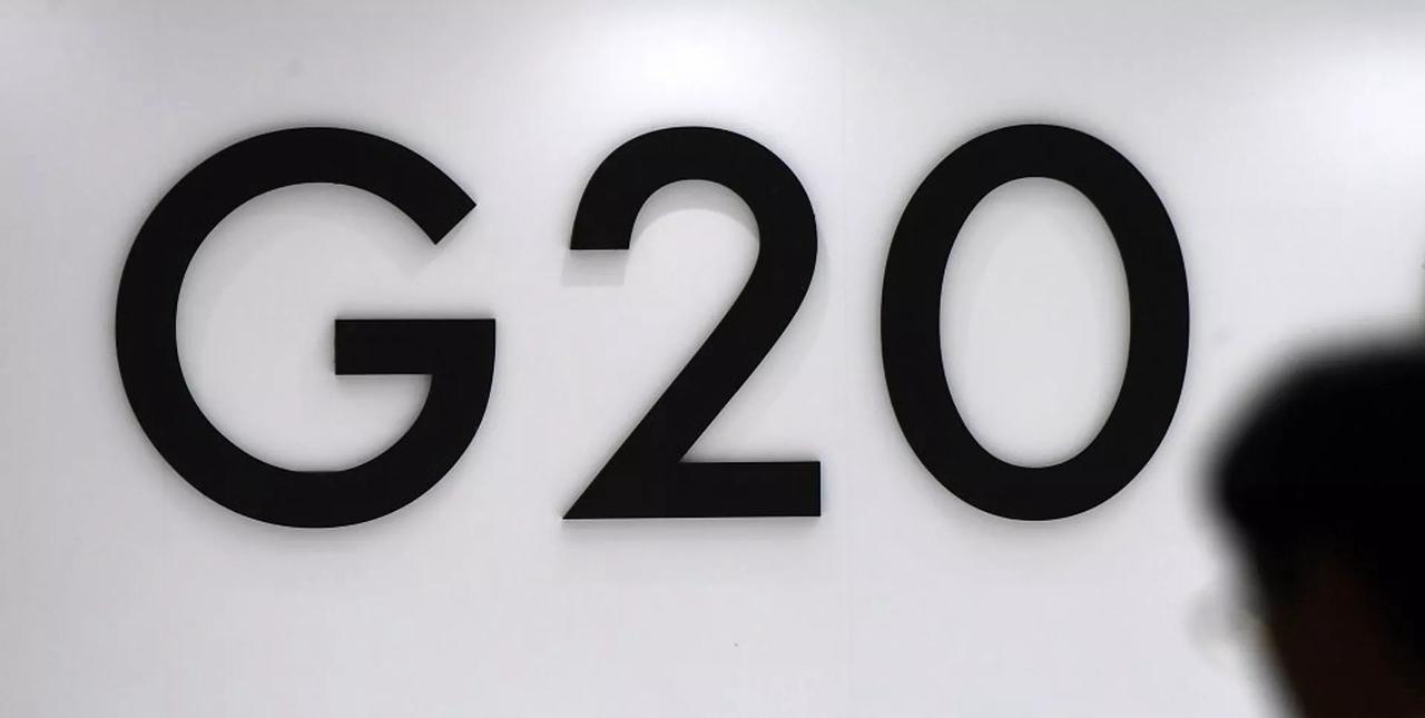 彭博社发布消息称，美国已正式邀请波兰参加2026年在迈阿密举行的G20峰会，并暗